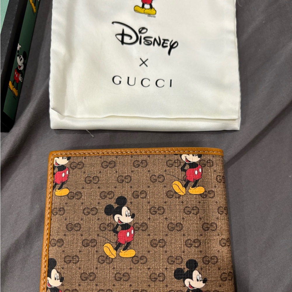 Disney Gucci Mickey Mouse Bifold Wallet - Picture 3 of 4